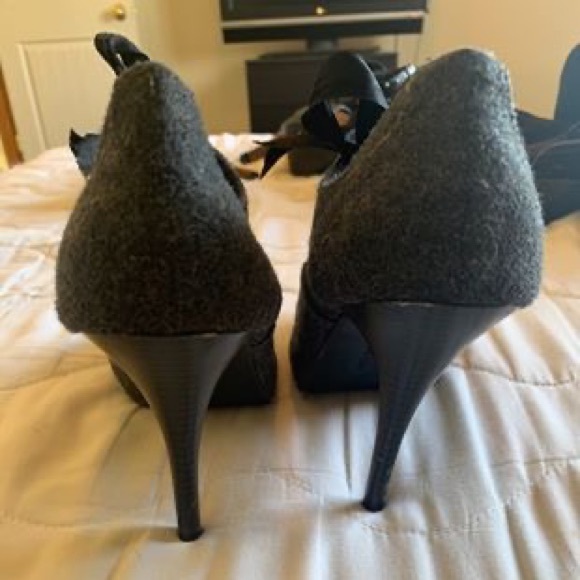 Lauren Conrad lace up Oxford style heels - Picture 4 of 4